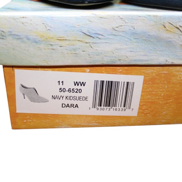 Bella Vita Shoes Dara Dress Shooties Kidsuede Leather Navy Size 11 WW NIB - Picture 10 of 10